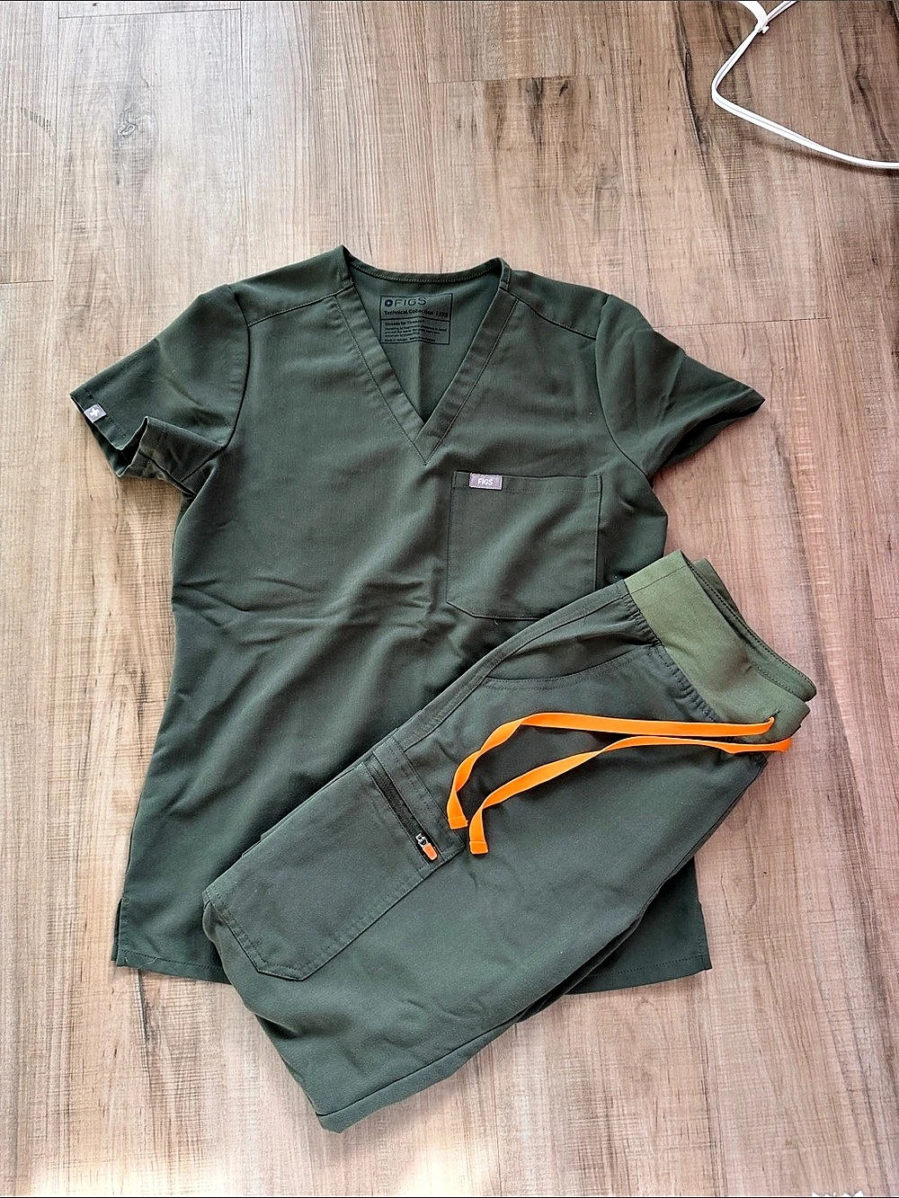 FIGS Olive Green Scrub Set with Orange Drawstring Pants with Orange Drawstring